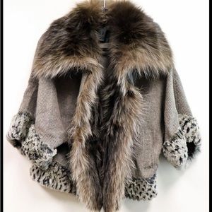 Goes Fur sweater Unsure if fox 🦊 or rabbit 🐇‎